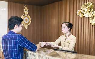 Balcona Hotel Da Nang