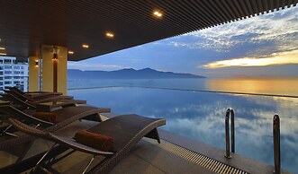 Balcona Hotel Da Nang