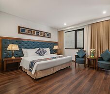 Balcona Hotel Da Nang