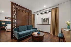 Balcona Hotel Da Nang