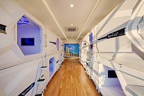 AncyrA Capsule Hotel