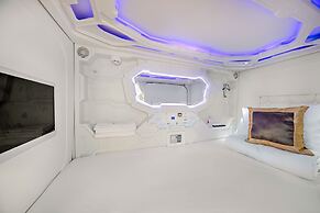 AncyrA Capsule Hotel
