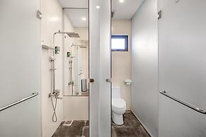 AncyrA Capsule Hotel