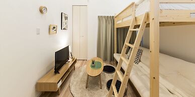 Trip Pod Komondo-Machi