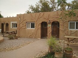 Lotan Desert Travel Hotel