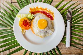 The Syron Huts Lembongan