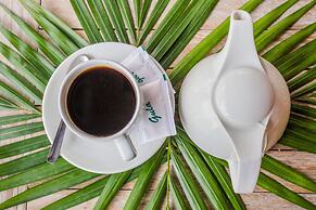 The Syron Huts Lembongan