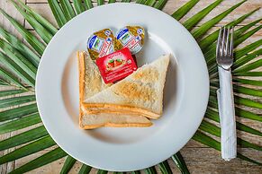 The Syron Huts Lembongan