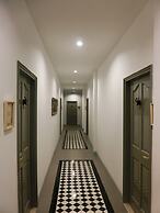 Bloom Boutique Hotel and Cafe