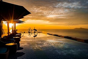 HAIAN Beach Hotel & Spa