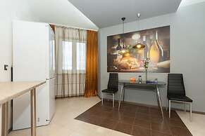 Adel Apartments near Grinvich