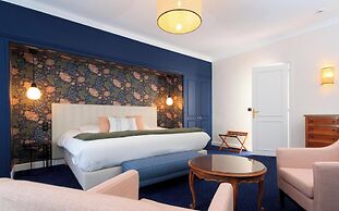 Le Manoir Hotel
