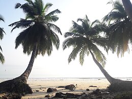 Sunrise Beach Resort