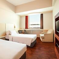 Arcadia Mangga Dua by Horison