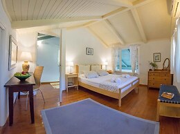 Agios Nikitas Villas