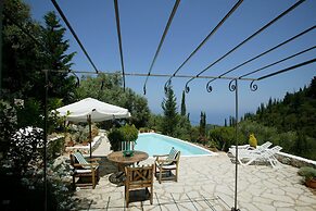 Agios Nikitas Villas