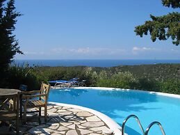 Agios Nikitas Villas