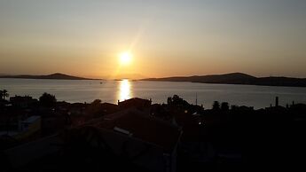 Tarihi Kucuk Tas Konak