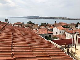 Tarihi Kucuk Tas Konak