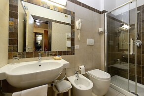 Hotel Capri & Residence