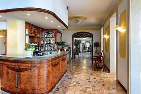 Hotel Capri & Residence