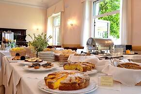 Hotel Monte Baldo e Villa Acquarone