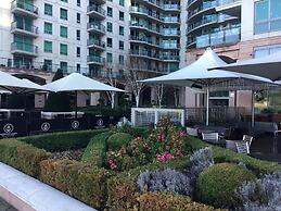 Luxury Modern 2BD Flat in Centre