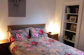Trendy 2BD Flat in West Hampstead