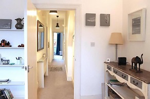 Trendy 2BD Flat in West Hampstead