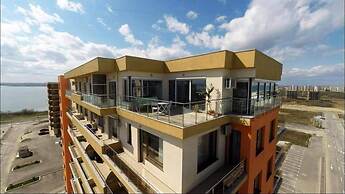 Sea View Penthouse Mamaia
