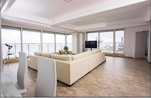Sea View Penthouse Mamaia