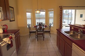 Davenport Area Pool Homes by Sunny OVH