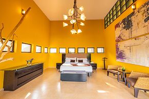 Casa Ave del Risco (Villa con río y cascada al interior)