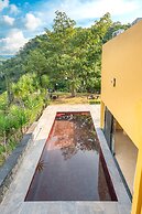 Casa Ave del Risco (Villa con río y cascada al interior)