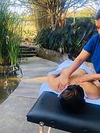 Casa Ave del Risco (Villa con río y cascada al interior)