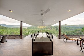 Casa Ave del Risco (Villa con río y cascada al interior)