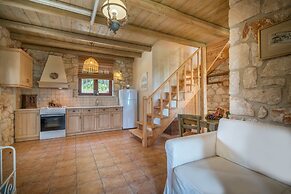 Myrties stone houses