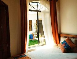 Hostal Las Puertas - Hostel