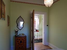 Coragulac House Cottages