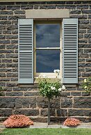 Coragulac House Cottages