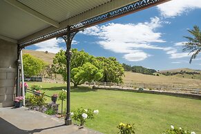 Coragulac House Cottages