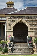 Coragulac House Cottages