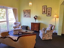 Coragulac House Cottages