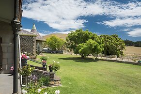 Coragulac House Cottages