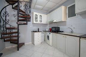 Home Away Junior Suite