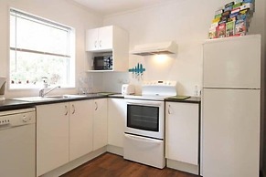 Christchurch City & Country Cottages - Nut Point Cottage