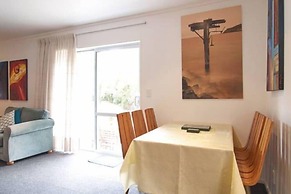 Christchurch City & Country Cottages - Nut Point Cottage