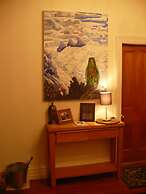 Christchurch City & Country Cottages - Brockworth Cottage