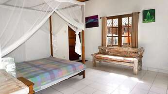 Sari Bamboo Bungalows