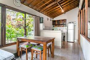 Sari Bamboo Bungalows